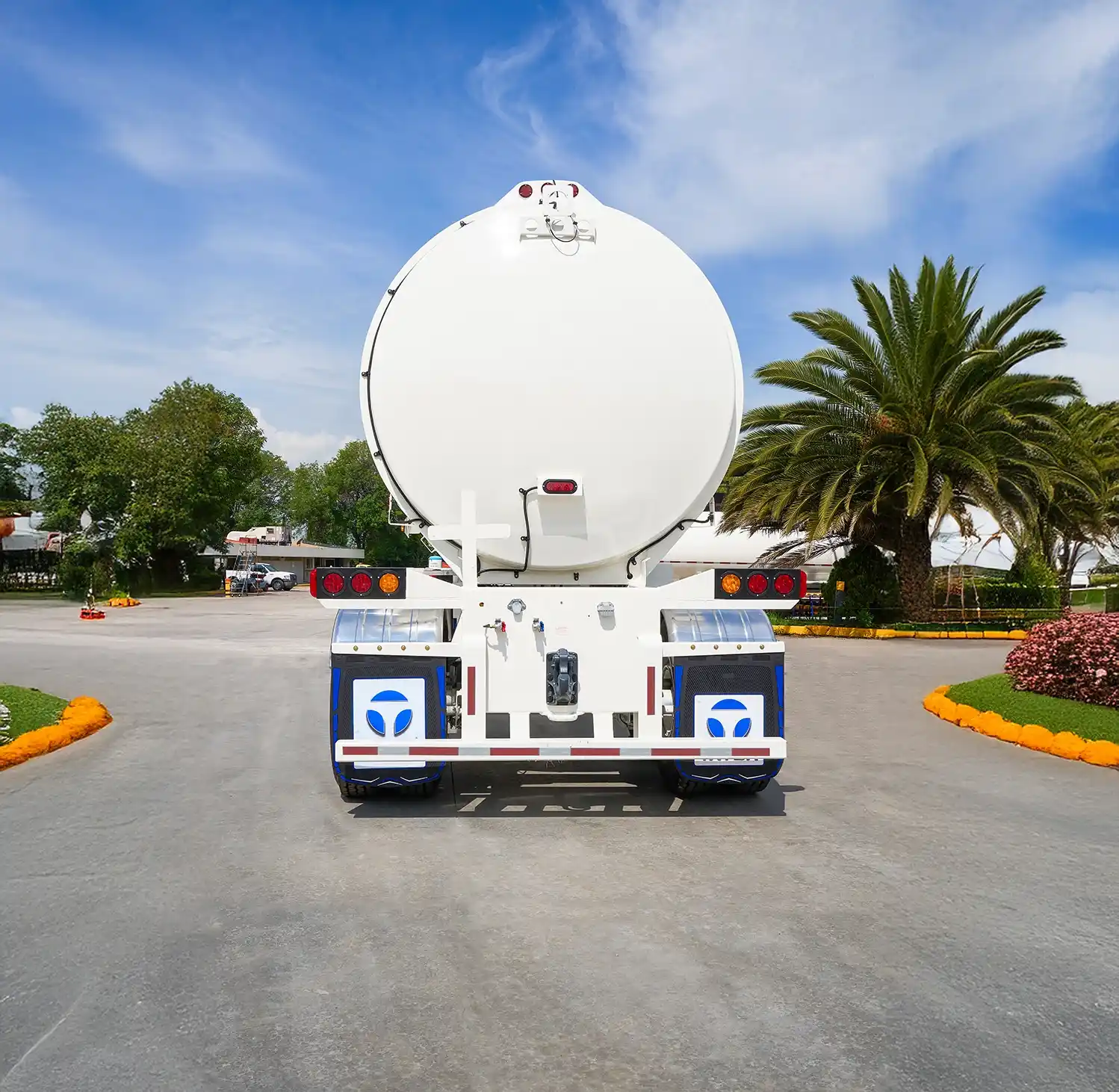 SEMIRREMOLQUE REFINADOS TRASERO TATSA zon